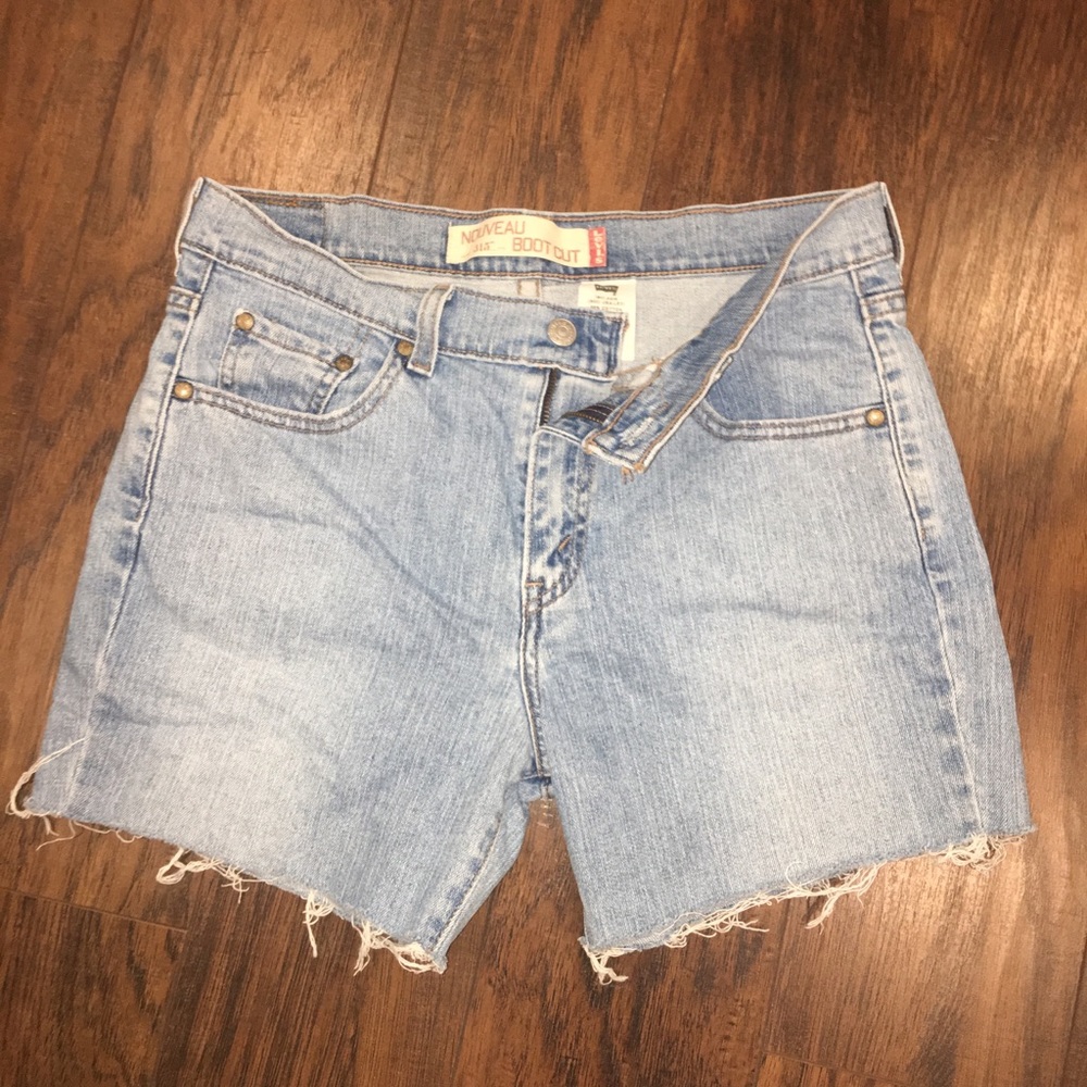 VINTAGE Levi Cut Off Shorts
